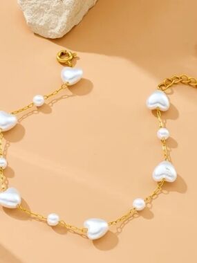 Gold Chain Bracelet with White Heart Pearls - Women Jewelry